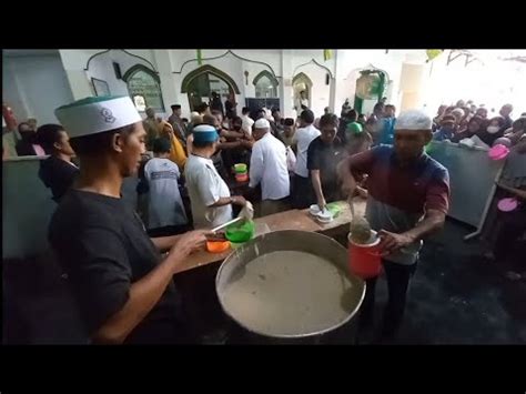 TRADISI PEMBAGIAN TAKJIL BUBUR SAMIN BANJAR DI SOLO YouTube