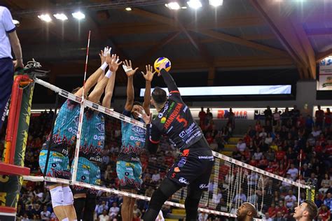 Volley Finale Scudetto La Lube Pareggia La Serie Con La Sir Perugia