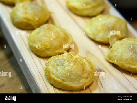 Akashiyaki hi-res stock photography and images - Alamy