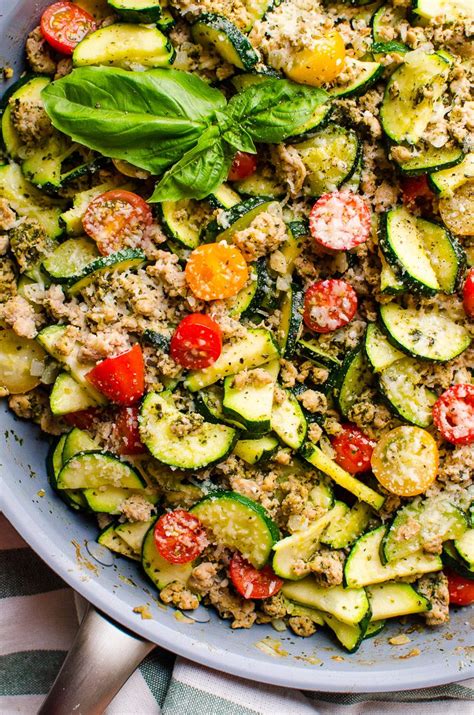 This 30 Minute Healthy Ground Turkey Zucchini Skillet With Pesto Is Delicious L Healthy