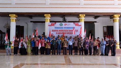 Kabupaten Sidoarjo Dukung Pembagian 10 Juta Bendera Merah Putih Jelang