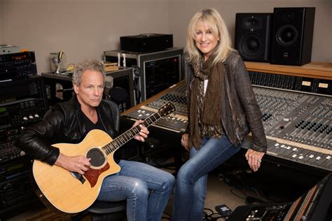 Lindsey Buckingham & Christine McVie - GlobalNews Events