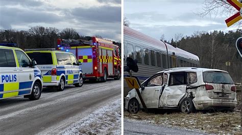 Kvinna Allvarligt Skadad Efter Krock Mellan Bil Och Tåg