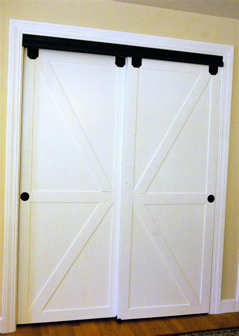 Diy Faux Barn Doors On A Sliding Bypass Closet Door 02 Featured On