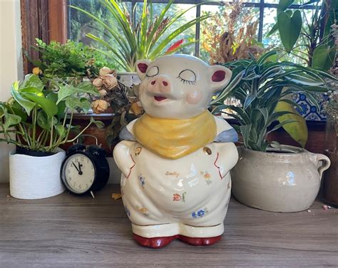 S Shawnee Pottery Smiley Pig Cookie Jar Smiley Pig Cookie Jar