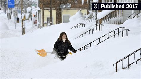 Erie Pa Buried In Five Feet Of Snow After Record Breaking Storm