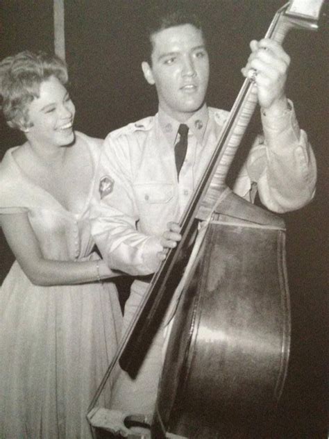 Gi Blues Elvis Presley And Juliet Prowse Soldats Am Ricains