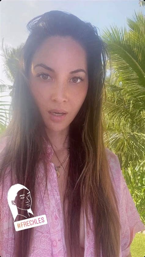 Peek A Boob Scrolller