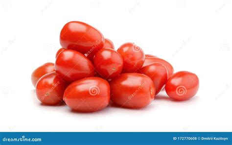 Pilha De Tomate Cereja Isolada Em Branco Foto De Stock Imagem De