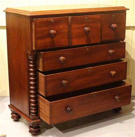 Mid 19th Century Australian Cedar Chest Of Drawers The Merchant Of Welby