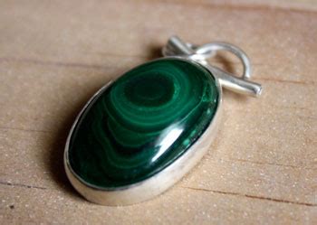 Malachite Histoire Bienfaits Et Vertus De La Pierre