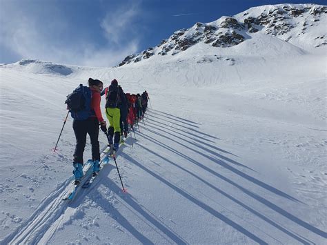 R Ckblick Yoga Skitour Im Silvretta Und Montafon Ortsstelle Vahrn