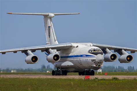 Top 10 Largest Military Transport Aircraft - Crew Daily