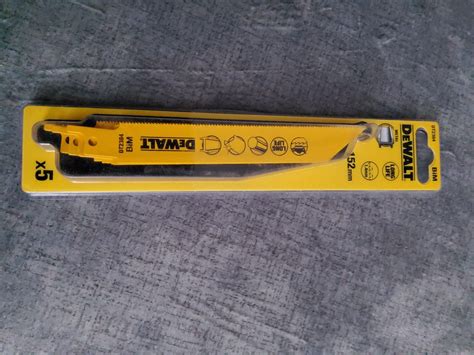 Dewalt Dt Qz Bi Metal Sabre Blade For Metal Pipes And Profiles