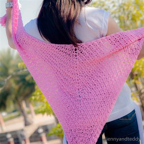 Simple Crochet Triangle Scarf Pattern Jenny And Teddy