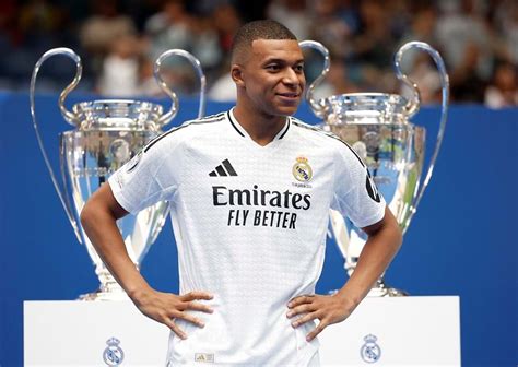 As imagens da apoteótica apresentação de Kylian Mbappé no Real Madrid