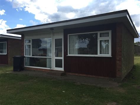 2 Bed Chalet In Hemsby 9611673 Hemsby Holiday Chalet At Seadell