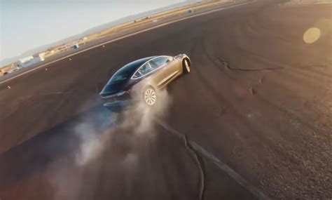 Drifting In A Tesla Model 3 What Is Track Mode Autoevolution