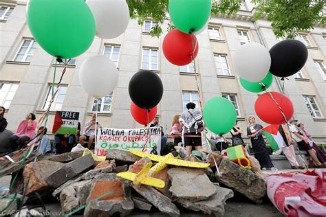 Nie Taki Dzie Dziecka Protest Przed Ambasad Izraela W Warszawie