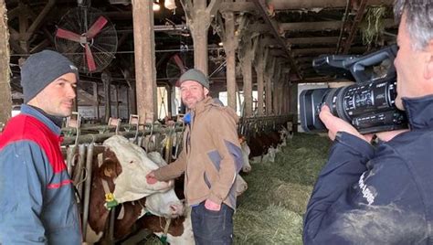 Gilles Perret D Voile Son Nouveau Film Documentaire La Ferme Des