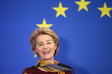 Stabile Mitte Im EU Parlament Von Der Leyen Stellt Anspruch Auf Eine