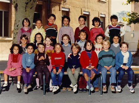 Photo De Classe CP De 1981 ECOLE FREDERIC MISTRAL Copains D Avant