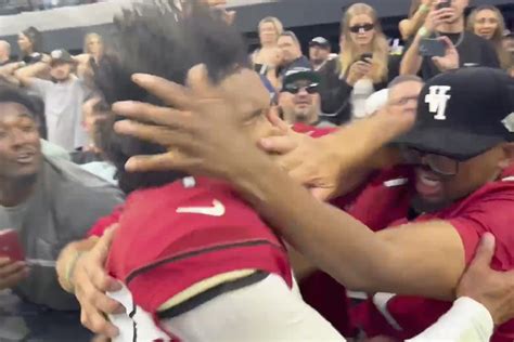 Las Vegas Police Investigating Fan Who Smacked Kyler Murray In Face