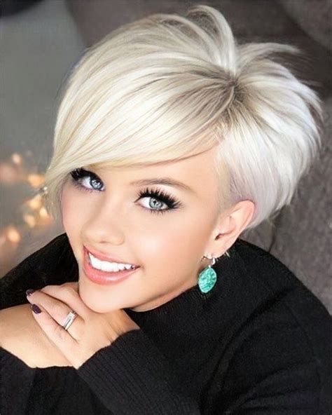 65 Fresh Angled Bob Haircuts For 2023 Artofit