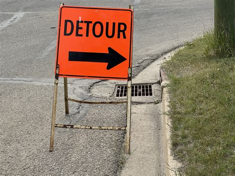 Lacombe construction begins again, commuters asked to plan ahead