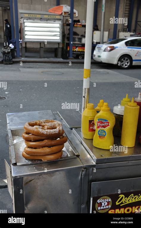 New York pretzels, New York, USA Stock Photo - Alamy