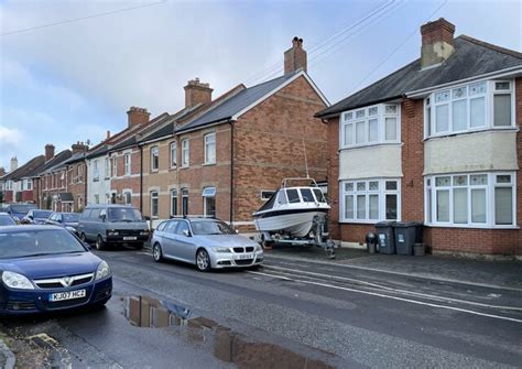 Houses Along Spring Road Mr Ignavy Cc By Sa 2 0 Geograph Britain