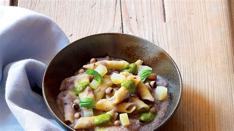 Ricetta Garganelli Con Fagioli Dallocchio E Pesto La Cucina Italiana