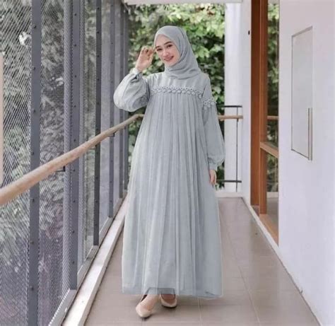 Model Gamis Brokat Simple Elegan Bikin Penampilan Makin Berkesan