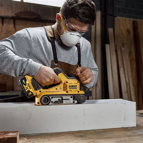 DeWalt DCW220NT XJ 18v XR Cordless Brushless 75mm Belt Sander Body Only