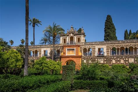 Gallery of Grotesques at Alcazar Gardens (Royal Palace of Seville ...