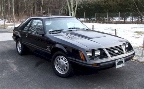 Black 1983 Ford Mustang Gt Hatchback Photo Detail