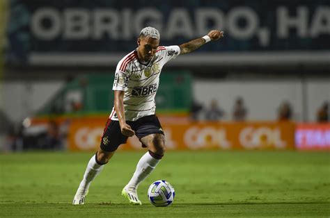 Bragantino Formaliza Proposta Por Matheuzinho Do FlamengoJogada 10