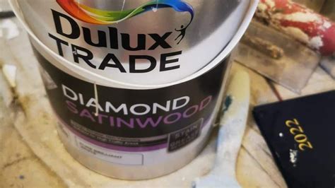 Dulux Diamond Water-based Satinwood Tom Holloway - Decorator's forum UK