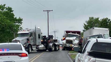 Wreck Shuts Down All Nb Lanes Of Highway 279 In Centerton