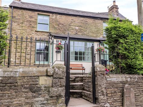 Moor Lane House Peak District Derbyshire England Cottages For