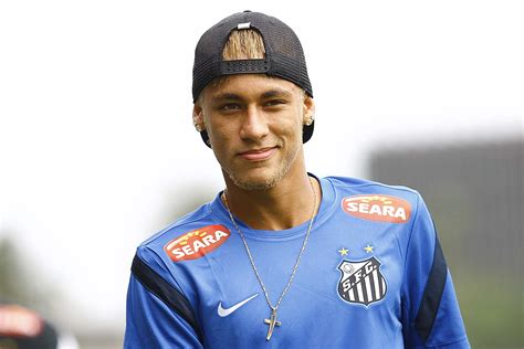 Amigo pessoal de Neymar abre o jogo sobre retorno do craque ao Santos ...