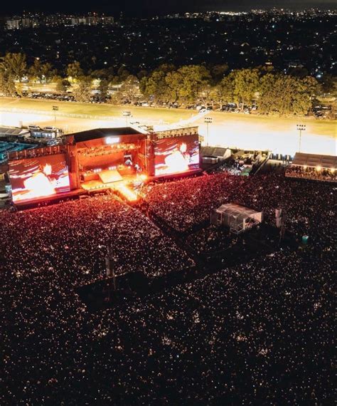 Billie Eilish Performing At Lollapalooza Buenos Aires Argentina On