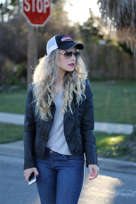 This How To Wear A Baseball Cap With Curly Hair Trend This Years The