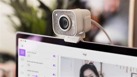 Logitechs New Webcam For Influencers Mounts Vertically Tech Advisor