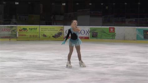 Gabriela PAULICZEK SP Adv Novice Solistki Puchar Debicy 2018 YouTube