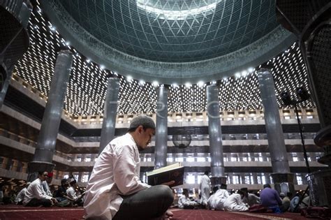 Indonesia Quran Hours 2024 Di Masjid Istiqlal ANTARA Foto