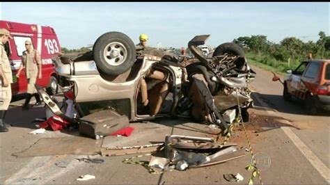 Acidente Na Br 040 Deixa 5 Mortos Em Luziânia Go G1 Minas Gerais