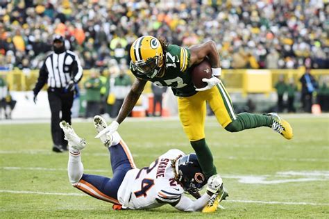 Nfl Week 12 Chicago Bears And Green Bay Packers Odds Picks And