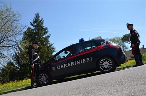 Guida Ubriaco E Finisce Fuori Strada Con La Vespa Denunciato Un