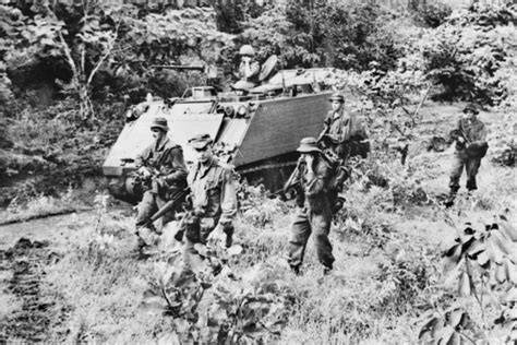 The Battle Of Long Tan How 100 Australian Soldiers Held Off 2000 Viet